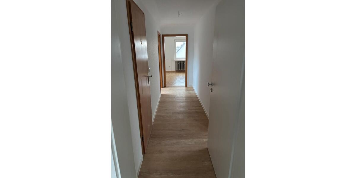 Dachgeschoßwohnung Versmold - 2.5 Zimmer, 48 m&sup2;, 554&euro; | Angebot:25782630