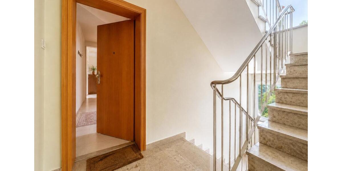 Etagenwohnung Bielefeld Heepen - 4 Zimmer, 81 m&sup2;, 220.000&euro; | Angebot:27088310