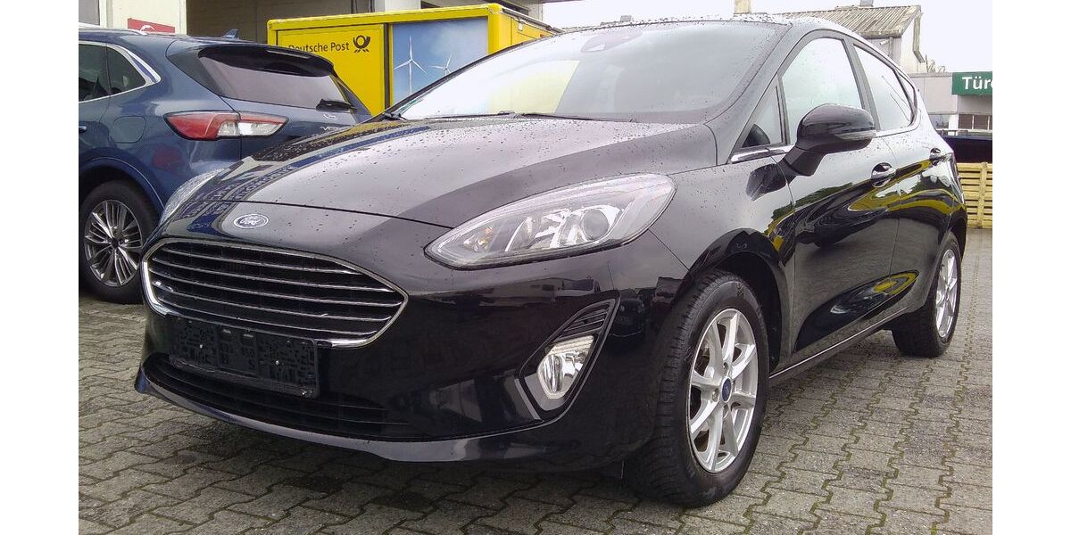 Ford Fiesta 102.556 km 8.900 &euro; Schloß Holte-Stukenbrock 33758