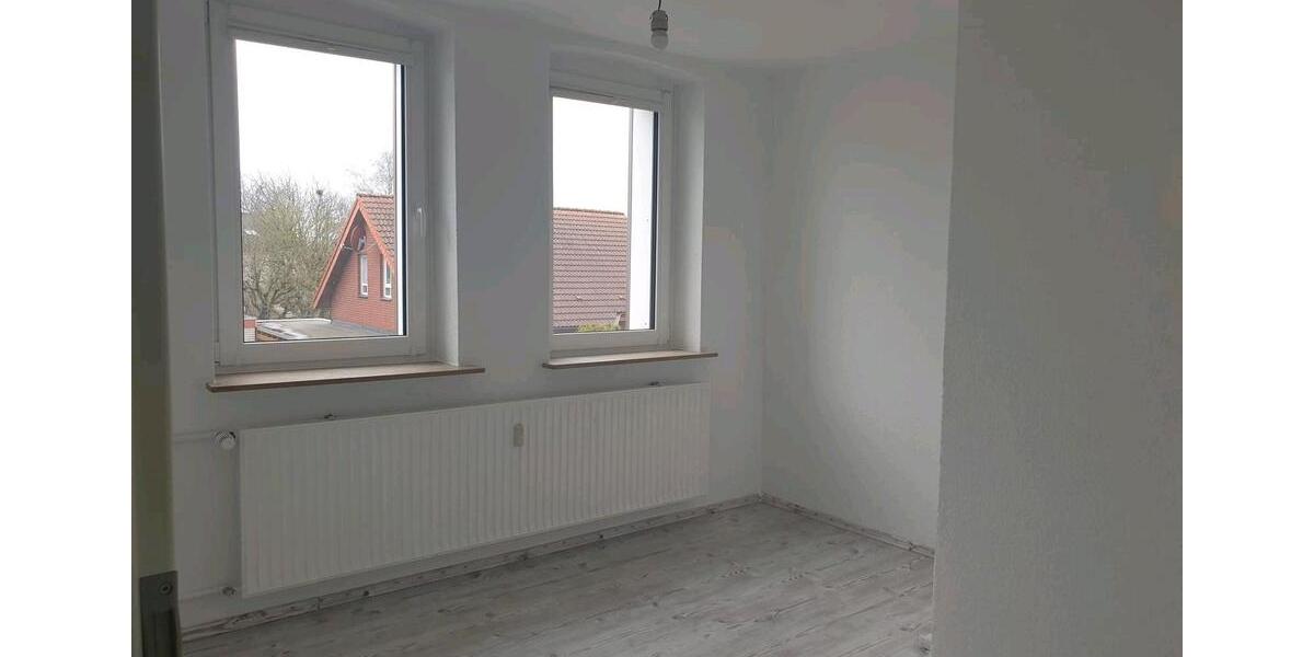 Dachgeschoßwohnung Bielefeld Jöllenbeck - 3 Zimmer, 60 m&sup2;, 630&euro; | Angebot:25612859