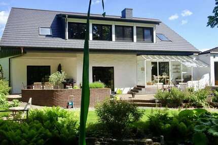 Haus zum Kaufen in Bad Salzuflen 759.000 € 267 m² 8 zimmer