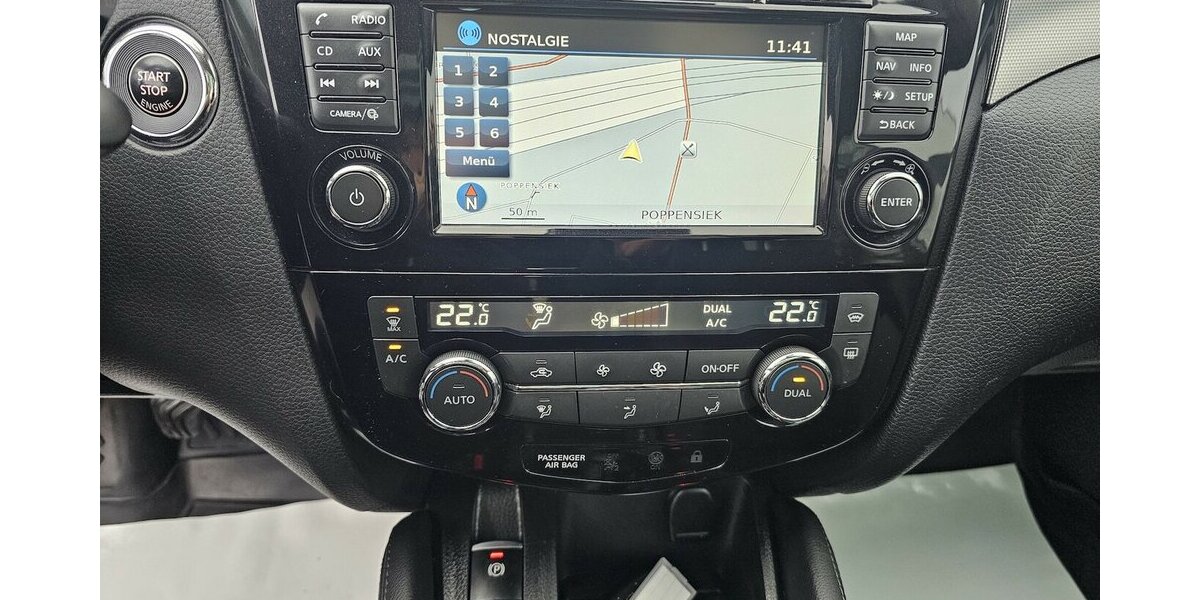 Nissan Qashqai N-Connecta NAVI PANO. Kamera 360° 129.421 km 12.490 &euro; Löhne 32584