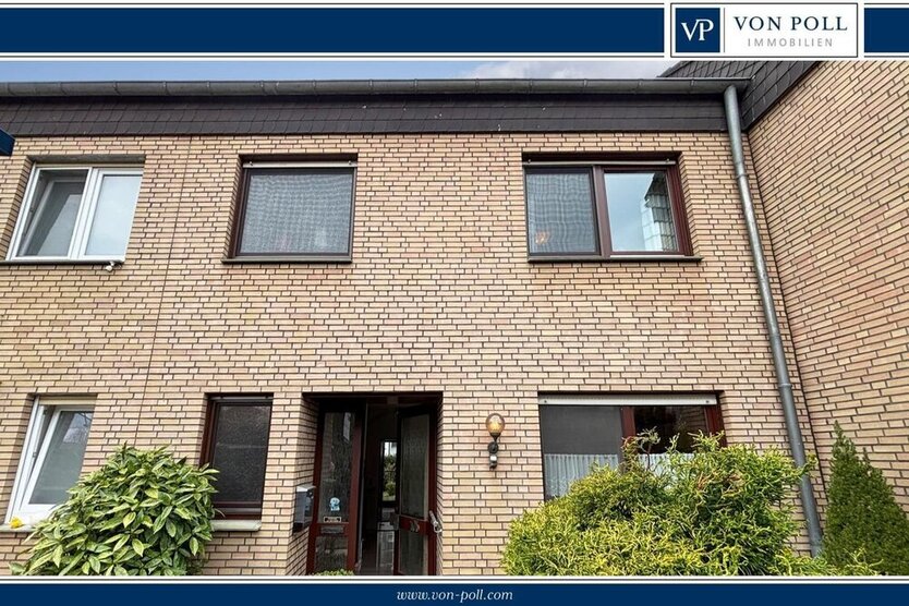 KEINE KÄUFERPROVISION | gut aufgeteiltes Reihenmittelhaus | EBK | ca. 25 m² Ausbaupotenzial