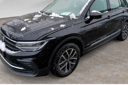 VW Tiguan 64.932 km 27.770 &euro; Lemgo 32657