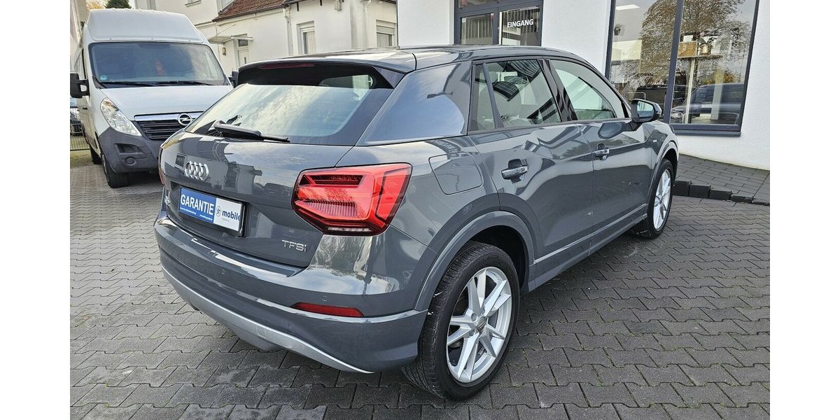 Audi Q2 1.4 TFSI S-Line Sport/ Plus LED NAVI 1.HAND 53.900 km 20.990 &euro; Löhne 32584