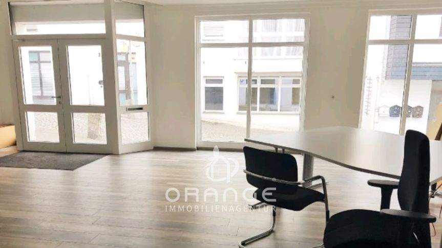 Gewerbeobjekt Bad Salzuflen Innenstadt - 3 Zimmer, 155 m&sup2;, 160.000&euro; | Angebot:25670712