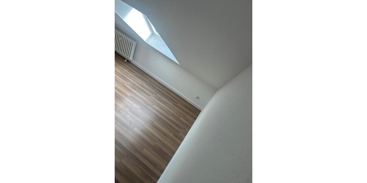 Dachgeschoßwohnung Bielefeld Heepen - 3 Zimmer, 73 m&sup2;, 750&euro; | Angebot:26663993