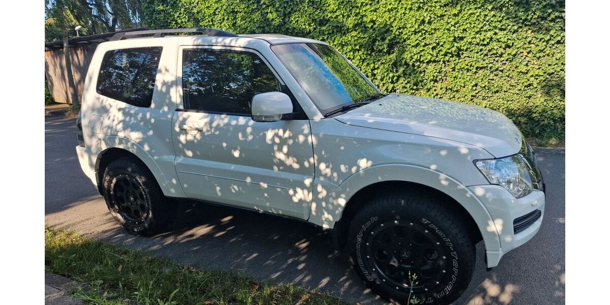 Mitsubishi Pajero 90.958 km 28.888 &euro; Gütersloh 33334