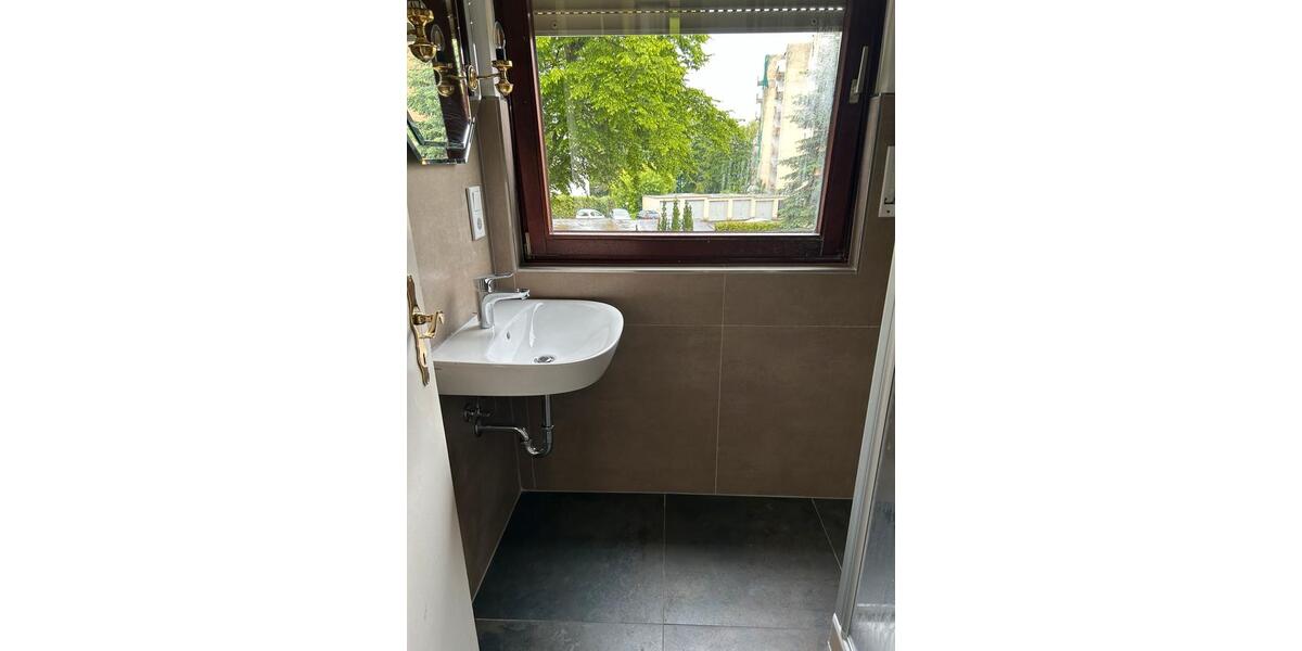 Erdgeschoßwohnung Detmold - 3 Zimmer, 73 m&sup2;, 650&euro; | Angebot:26638428