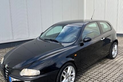 Alfa Romeo 147 115.777 km 2.500 &euro; Bielefeld 33647