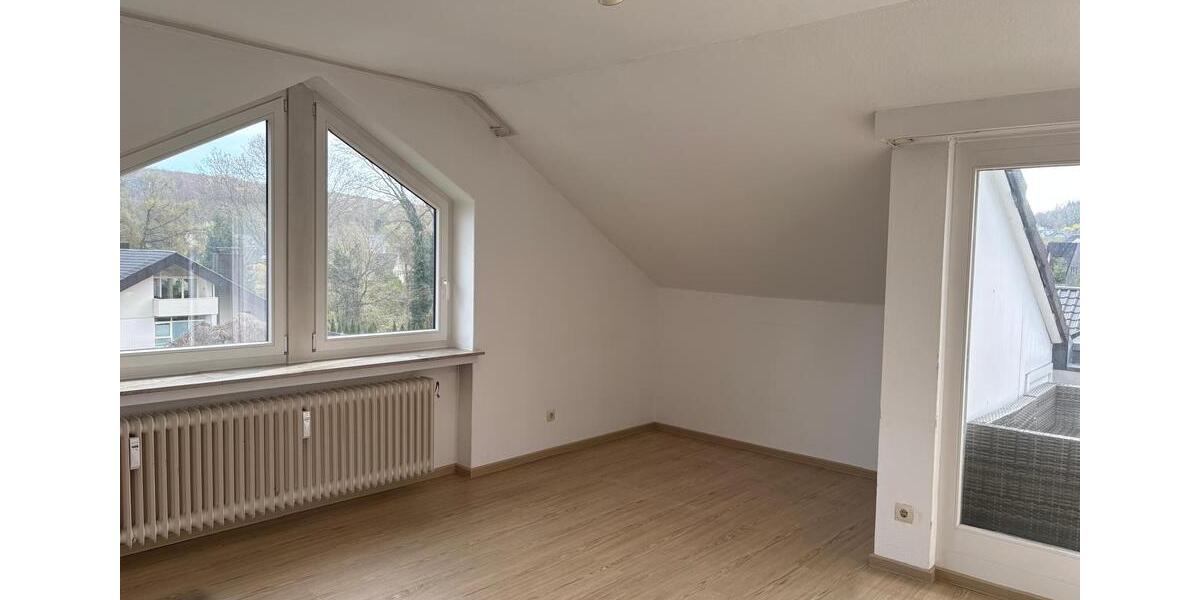 Dachgeschoßwohnung Bielefeld Schildesche - 1 Zimmer, 35 m&sup2;, 350&euro; | Angebot:26412874