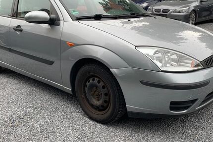 Ford Focus 167.000 km 1.699 &euro; Detmold 32758