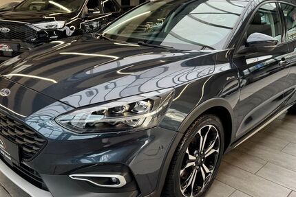 Ford Focus 48.000 km 15.900 &euro; Detmold 32758