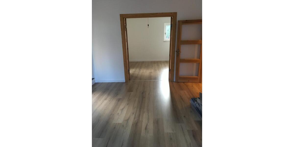 Hochparterre Bielefeld Brackwede - 3 Zimmer, 82 m&sup2;, 700&euro; | Angebot:25541224