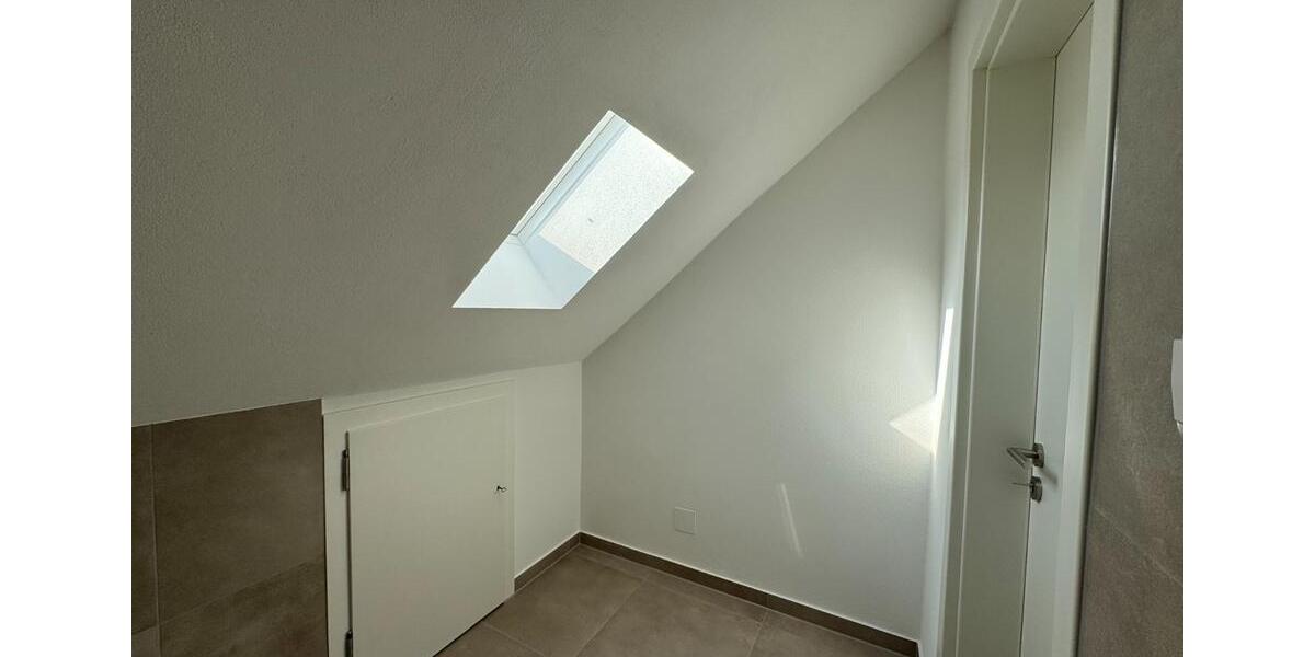 Dachgeschoßwohnung Gütersloh Avenwedde - 3.5 Zimmer, 78 m&sup2;, 780&euro; | Angebot:25384575