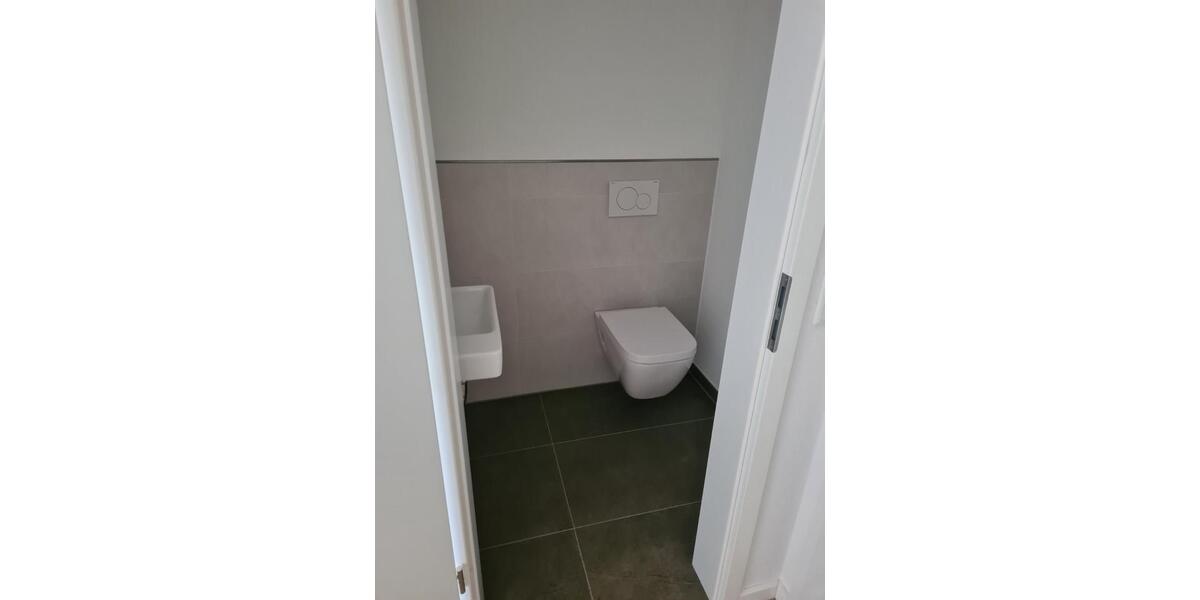 Erdgeschoßwohnung Detmold Hiddesen - 3 Zimmer, 96 m&sup2;, 1.100&euro; | Angebot:25781078