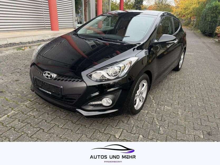 Hyundai i30 107.000 km 8.499 € Paderborn 33100