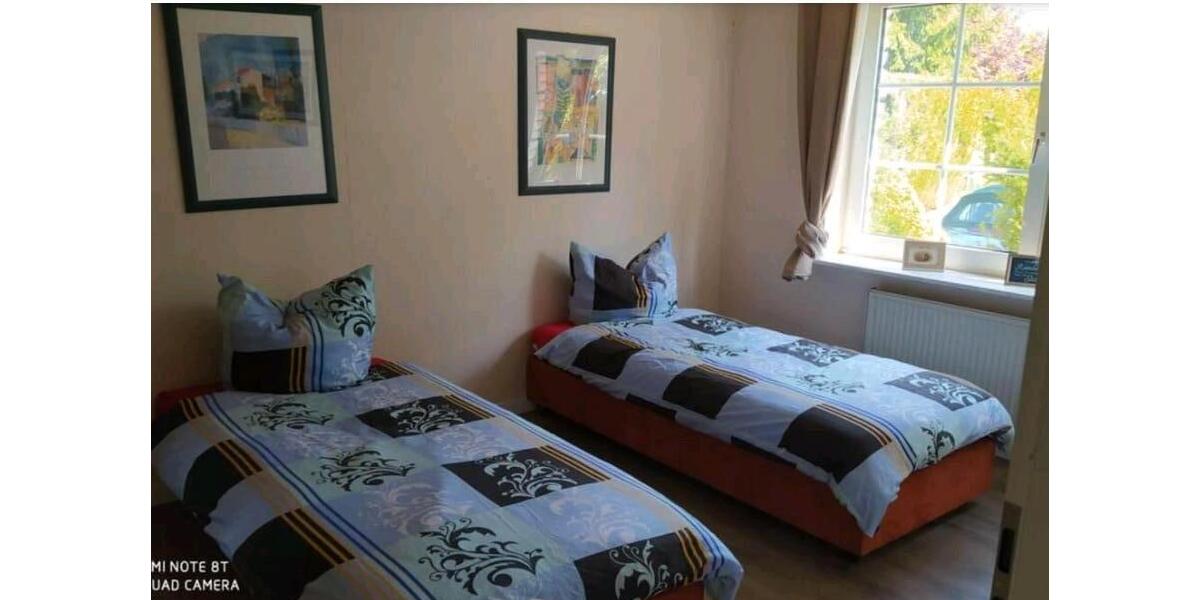 Mehrfamilienhaus, Wohnhaus Schloß Holte-Stukenbrock Stukenbrock - 7 Zimmer, 170 m&sup2;, 1.700&euro; | Angebot:25642524