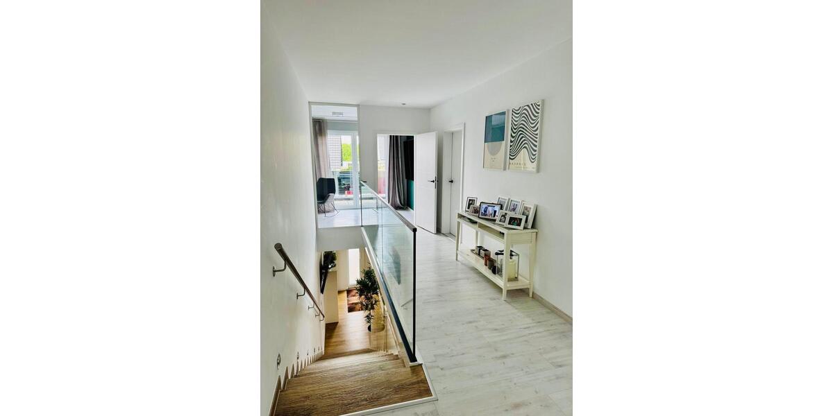 Einfamilienhaus Borgholzhausen - 7 Zimmer, 220 m&sup2;, 900.000&euro; | Angebot:27096767