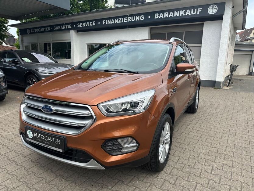 Ford Kuga 117.000 km 12.450 € Paderborn 33098