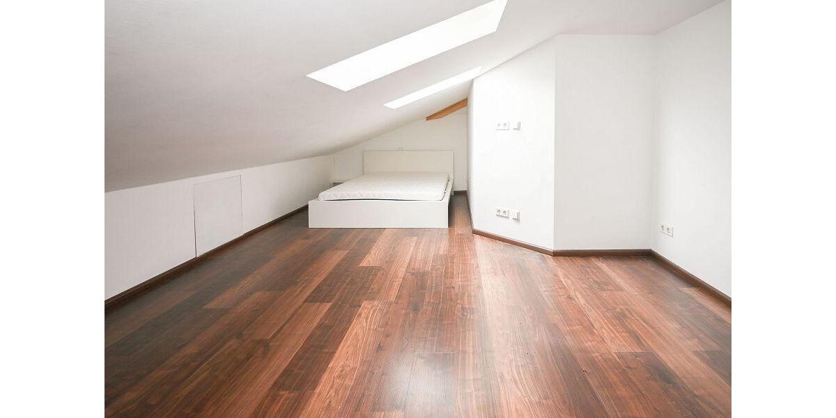 Etagenwohnung Halle - 2 Zimmer, 55 m&sup2;, 600&euro; | Angebot:26444035