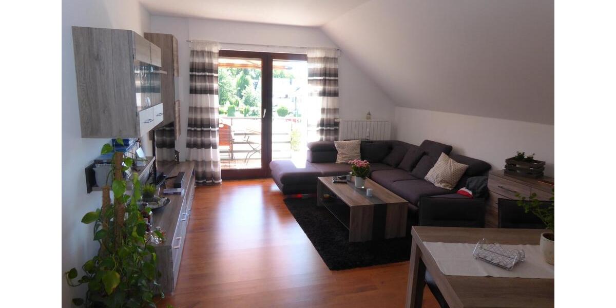 Dachgeschoßwohnung Bad Salzuflen - 3 Zimmer, 75 m&sup2;, 155.000&euro; | Angebot:25839540