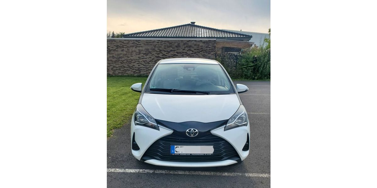 Toyota Yaris 20.000 km 13.400 &euro; Rheda-Wiedenbrück 33378
