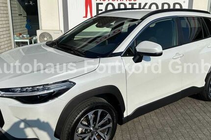 Toyota Corolla Cross 9.980 km 33.949 &euro; Bielefeld 33689