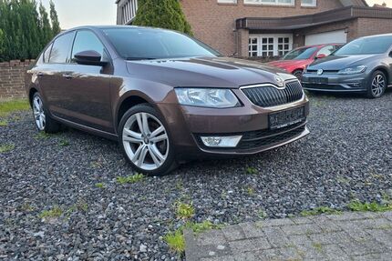 Skoda Octavia 81.250 km 8.990 &euro; Gütersloh 33334