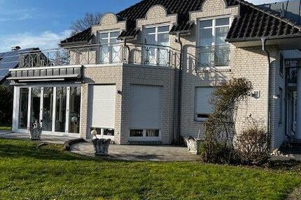 Haus Spenge - 5 Zimmer, 241 m&sup2;, 700.000&euro; | Angebot:27147050