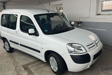 Citroen Berlingo 110.000 km 2.999 &euro; Detmold 32758