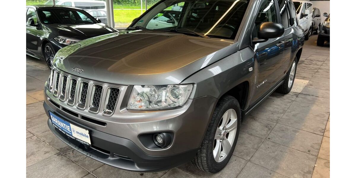 Jeep Compass 182.000 km 2.999 &euro; Lemgo 32657