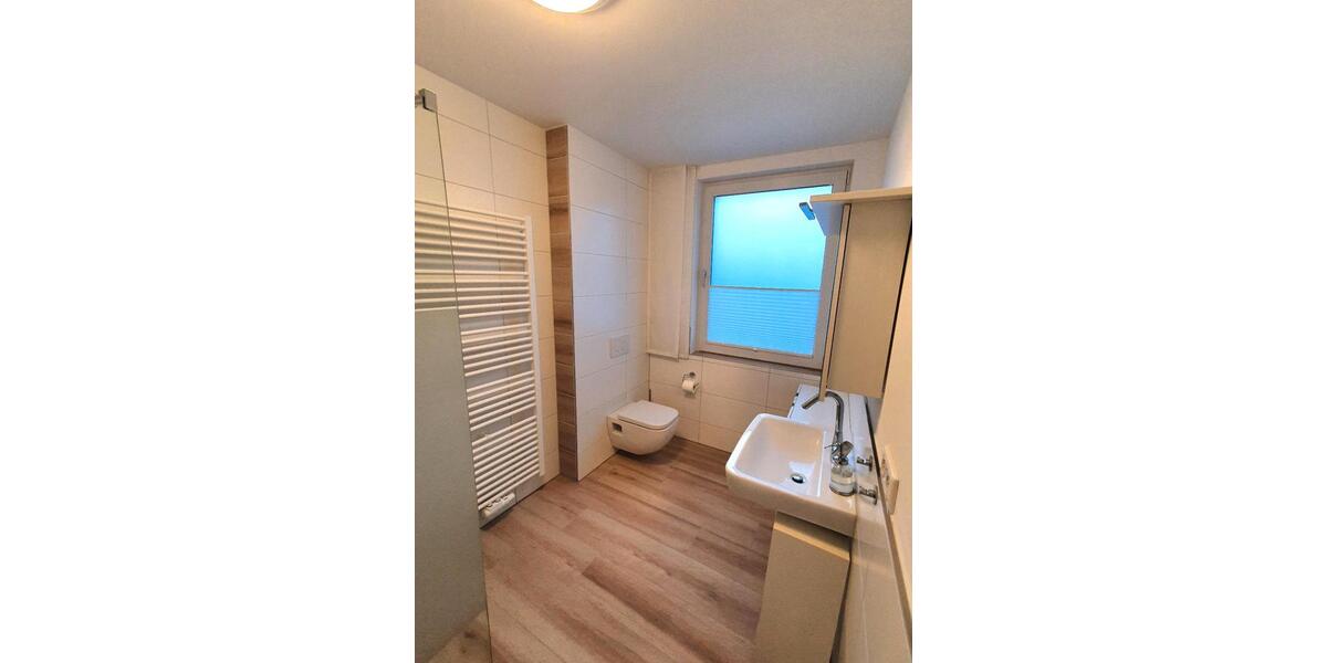 Hochparterre Detmold Hiddesen - 2 Zimmer, 64 m&sup2;, 665&euro; | Angebot:26049779