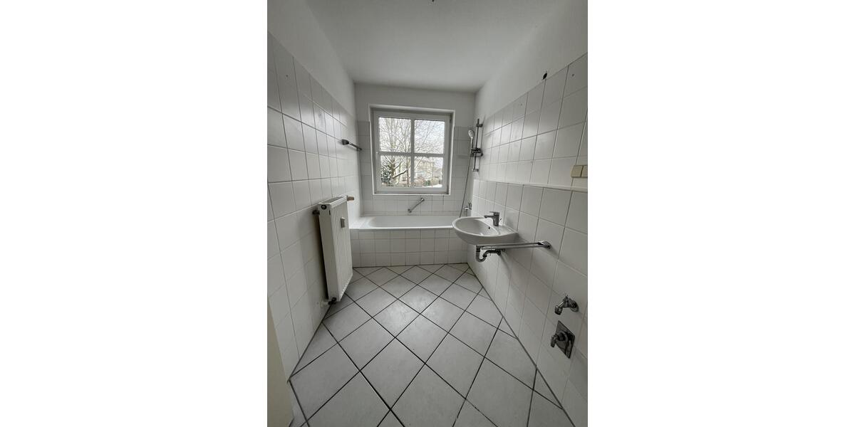 Etagenwohnung Bielefeld Jöllenbeck - 3 Zimmer, 81 m&sup2;, 640&euro; | Angebot:24753492