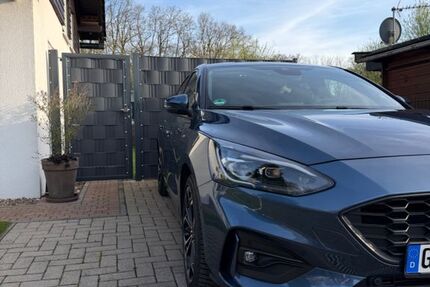 Ford Focus 33.400 km 21.999 &euro; Versmold 33775