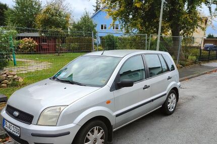 Ford Fusion 137.000 km 3.550 € Paderborn 33100