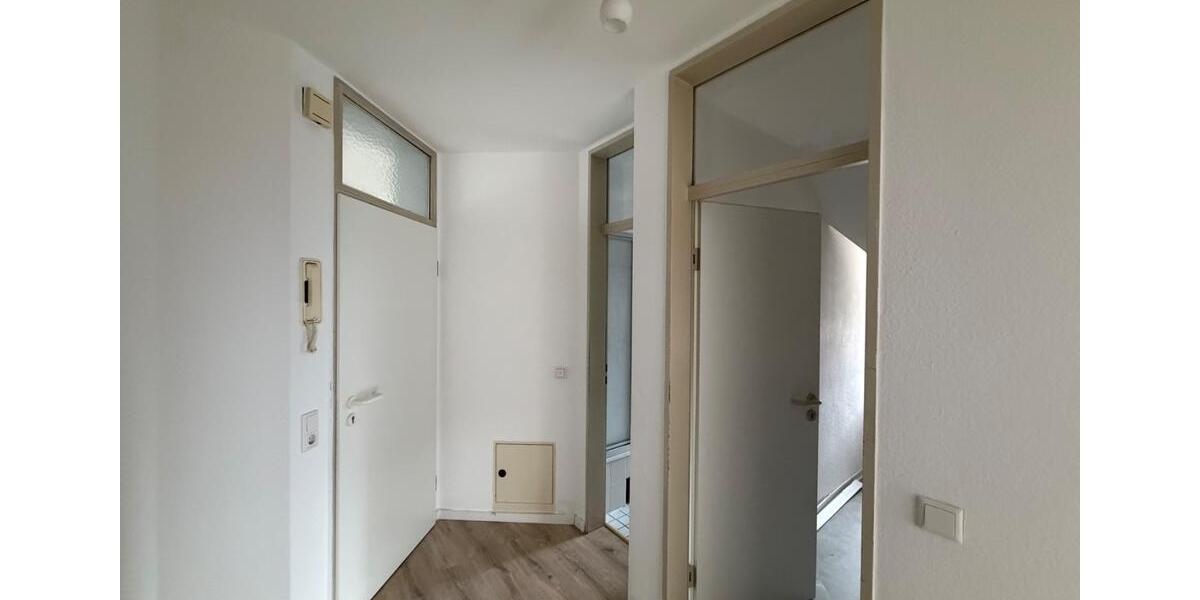 Dachgeschoßwohnung Detmold Hakedahl - 1 Zimmer, 36 m&sup2;, 255&euro; | Angebot:25751920