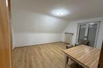 GT SW: Helle 3-Zimmer-Wohnung mit Balkon, neuem Bad & Stellplatz 3 zimmer