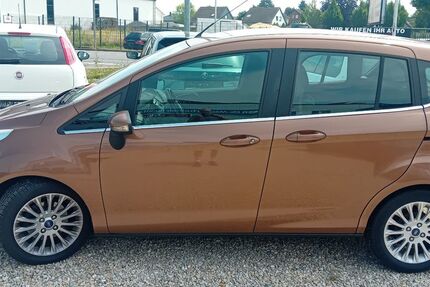 Ford B-Max 242.000 km 3.950 &euro; Lage 32791