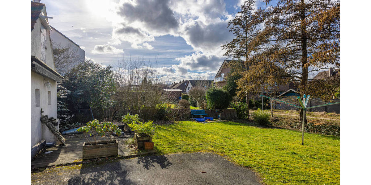 Mehrfamilienhaus, Wohnhaus Leopoldshöhe Asemissen - 9 Zimmer, 184 m&sup2;, 325.000&euro; | Angebot:25957622