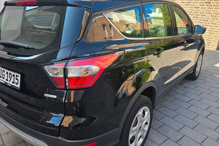 Ford Kuga 106.000 km 11.000 &euro; Gütersloh 33330