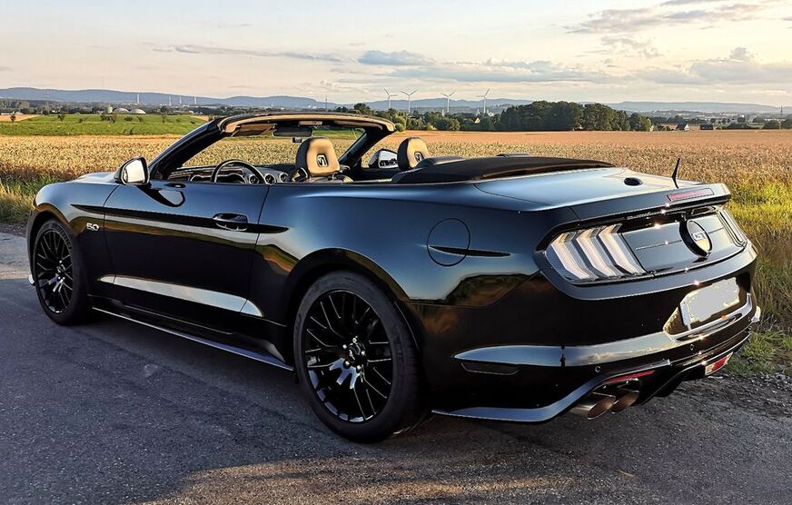 Ford Mustang 24.800 km 46.500 € Kalletal 32689
