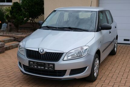 Skoda Fabia 64.600 km 5.500 &euro; Leopoldshöhe 33818