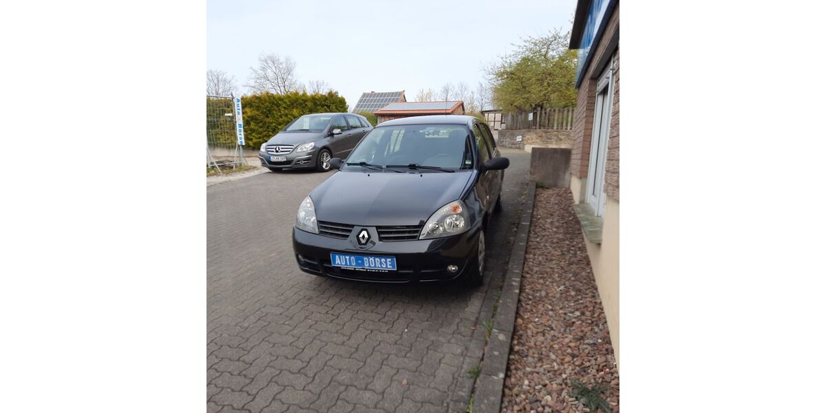 Renault Clio 87.125 km 3.900 &euro; Detmold 32758