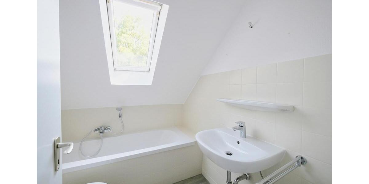 Dachgeschoßwohnung Gütersloh - 2 Zimmer, 55 m&sup2;, 400&euro; | Angebot:26422007