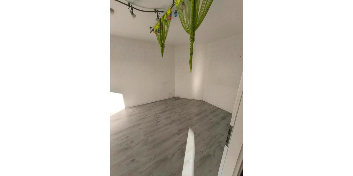 Etagenwohnung Bielefeld Sennestadt - 4 Zimmer, 92 m&sup2;, 235.800&euro; | Angebot:25611397