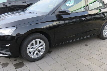 Skoda Fabia 120 km 18.970 &euro; Bünde 32257