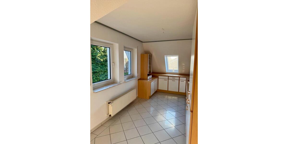 Maisonettenwohnung Hüllhorst - 5 Zimmer, 160 m&sup2;, 1.300&euro; | Angebot:26612283