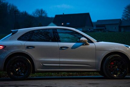 Porsche Macan 84.900 km 72.400 &euro; Bielefeld 33619