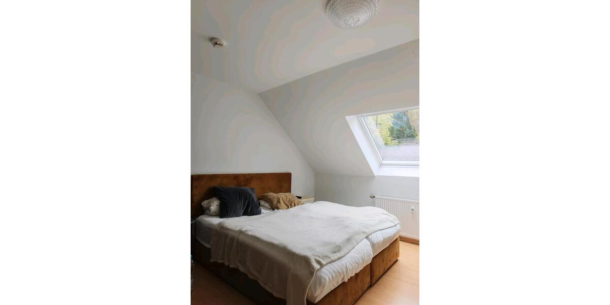 Dachgeschoßwohnung Oerlinghausen - 2 Zimmer, 50 m&sup2;, 480&euro; | Angebot:26409248
